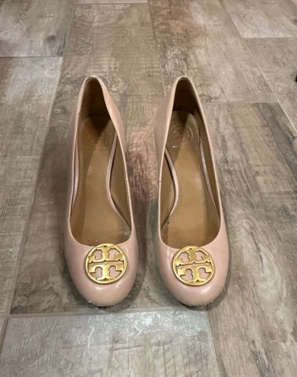 Tory Burch Chelsea Wedge Pumps Size 7.5 Pink Leather